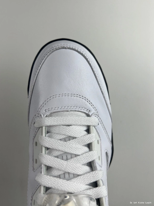 'WHITE AIR JORDAN DD0587-110 5 BLACK' RETRO 0727
